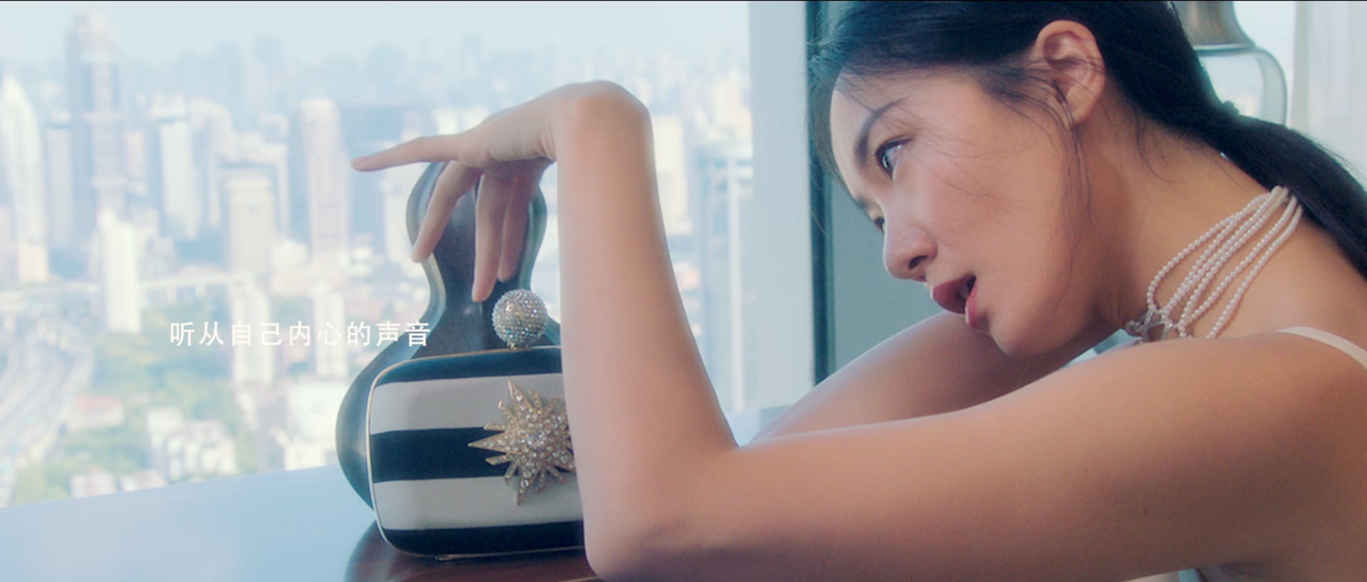 Roger Vivier - China Campaign