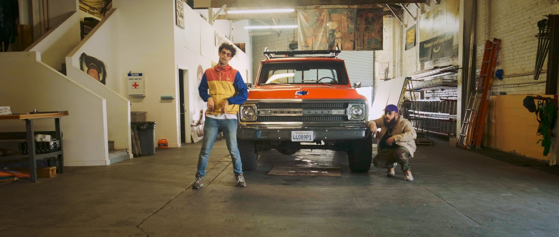 Music Video Caballero & JeanJass "Clonez-moi"