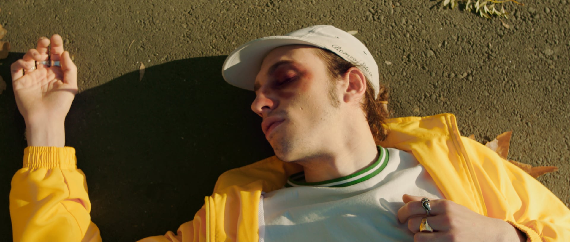 Music Video Romeo Elvis & The Motel "Dessert"